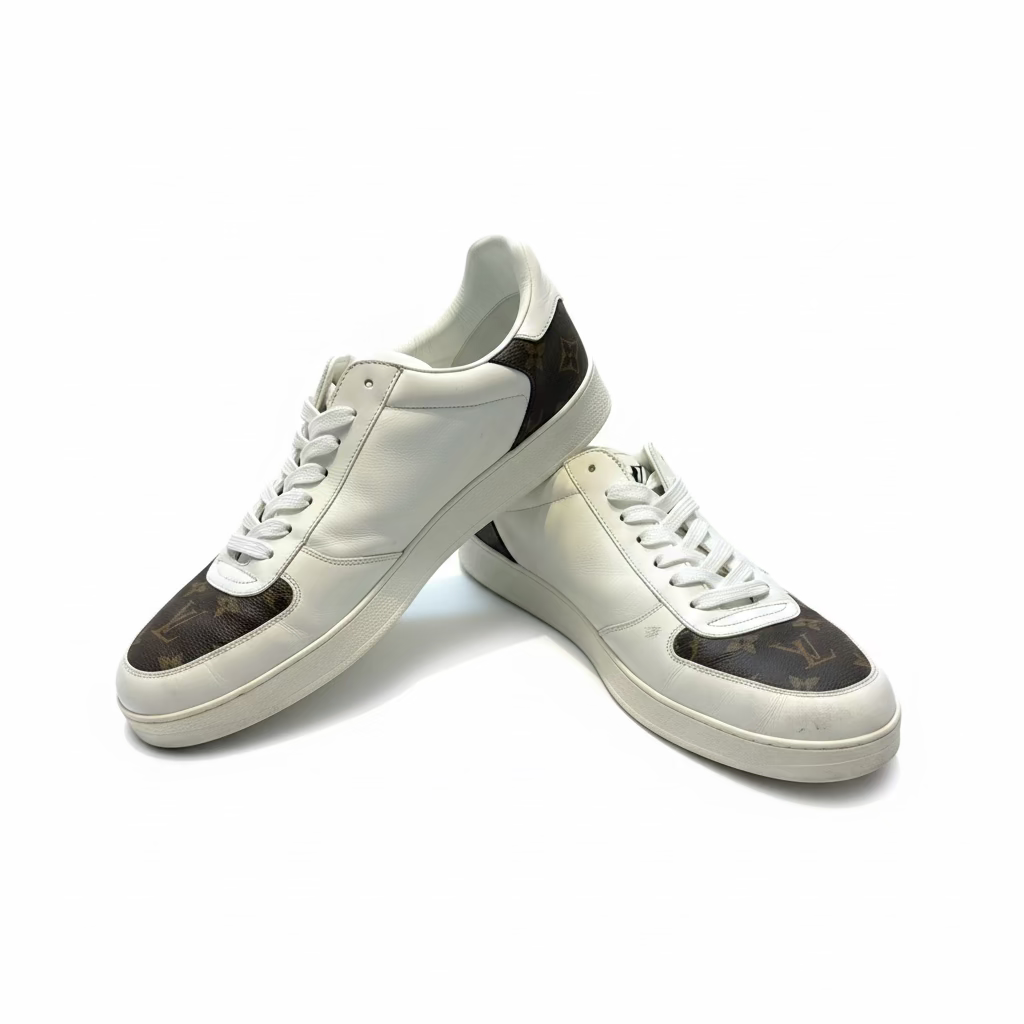 Louis Vuitton Rivoli Sneakers mit Monogramm